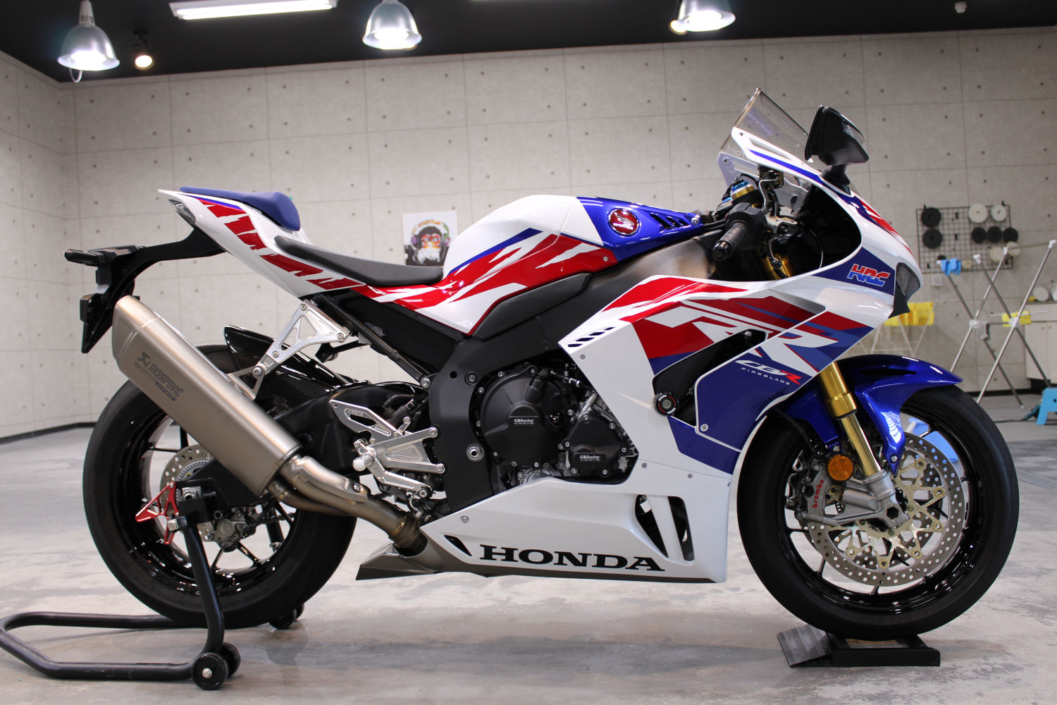 cbr1000-4.jpg