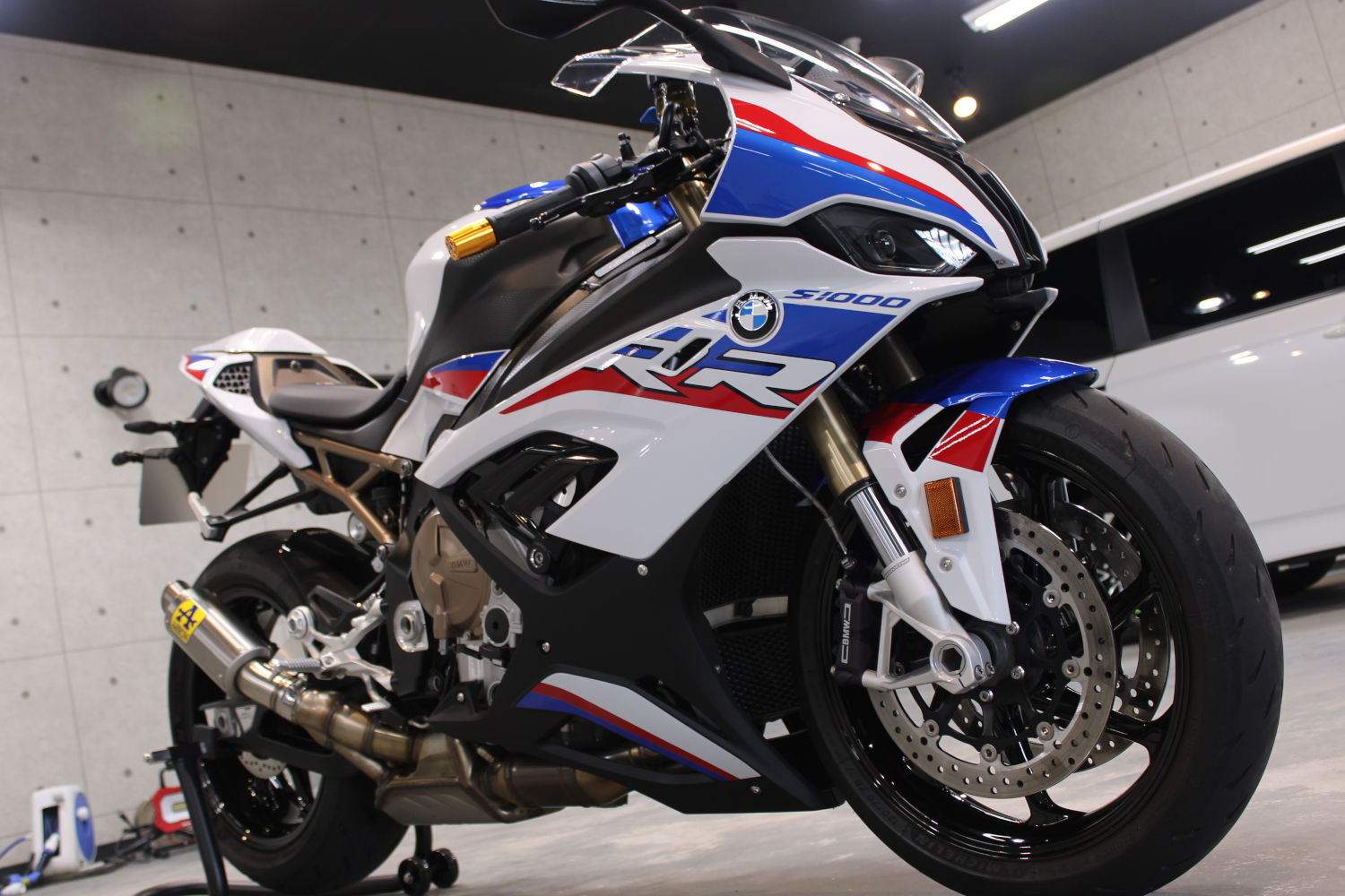 s1000rr-1.jpg