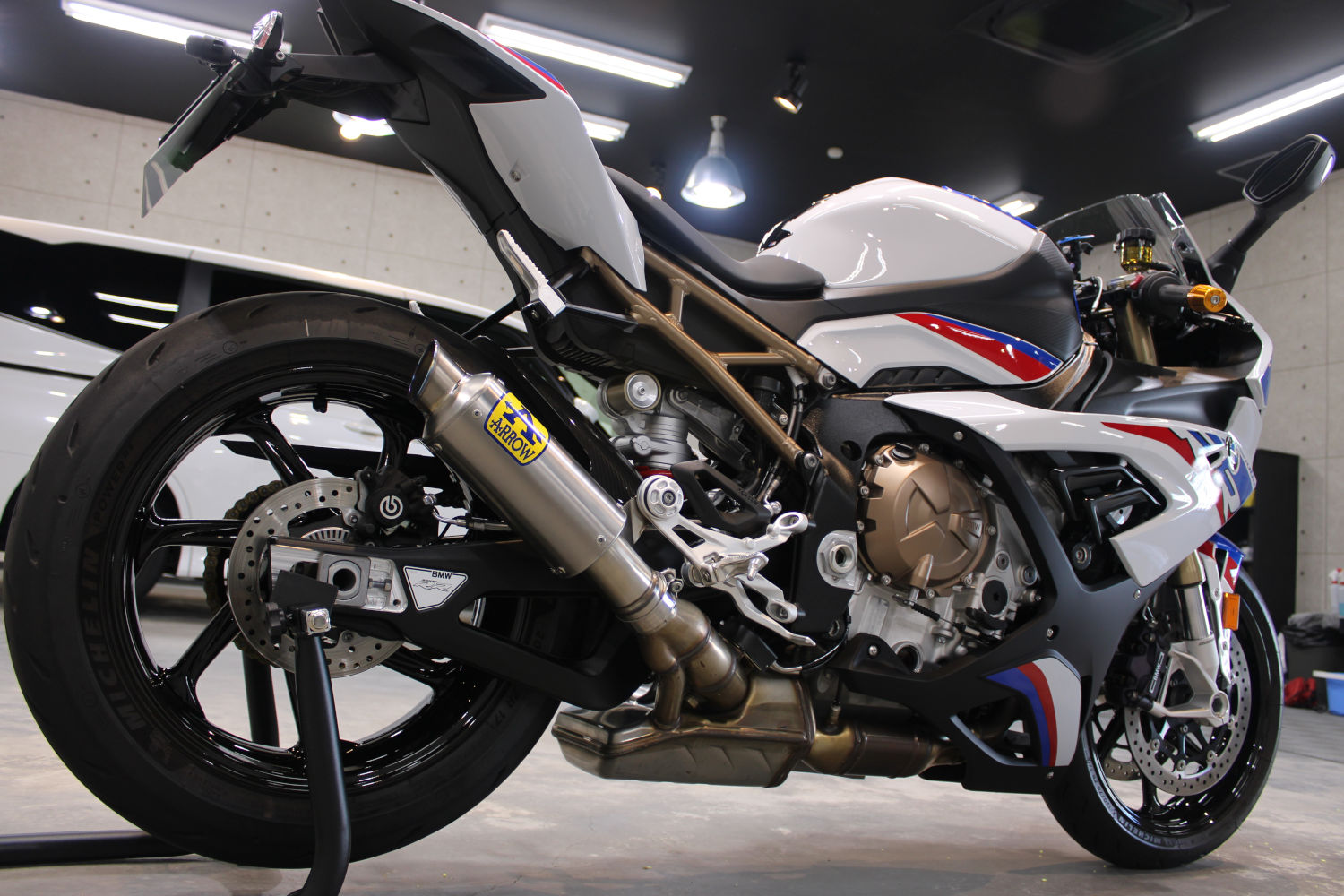 s1000rr-4.jpg